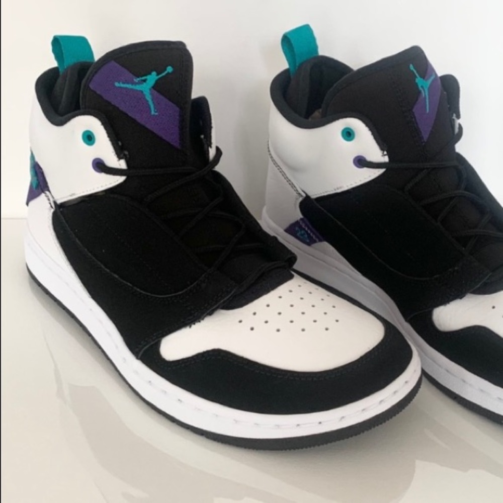 Jordan Fadeaway Basketball Sneakers